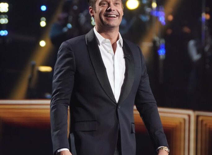 heres the full story on ryan seacrest and his rumored new girlfriend aubrey paige